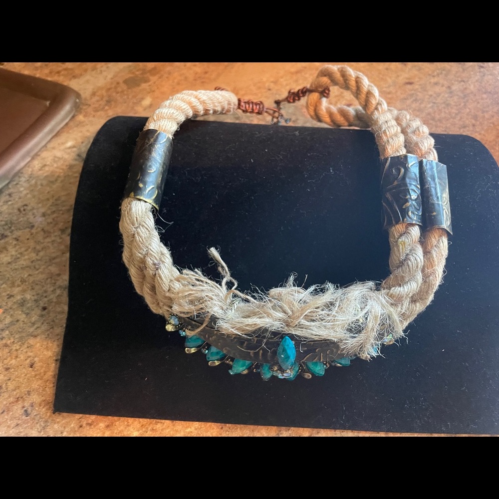 Jewelry - Picture 2 of 3